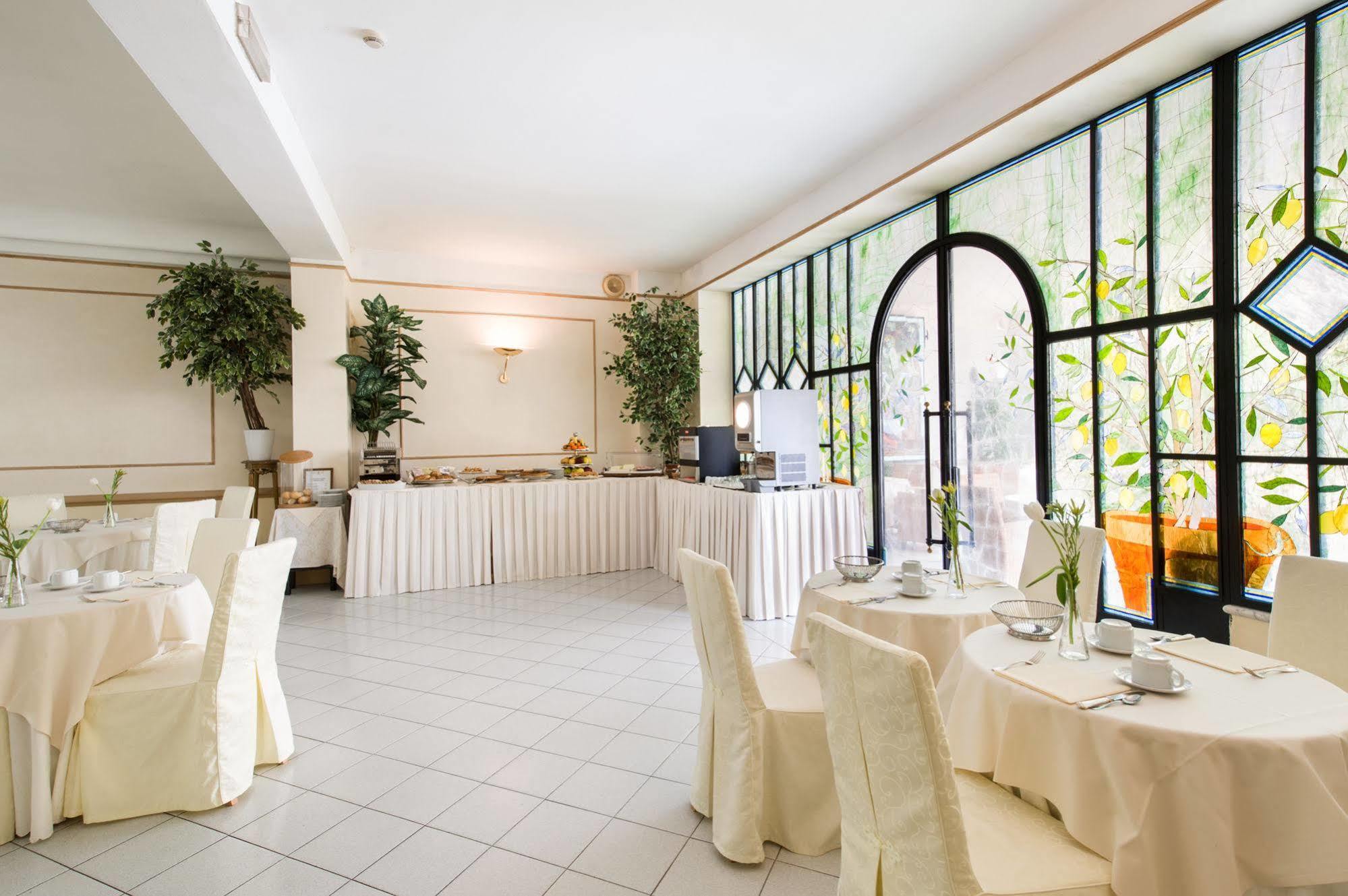 Hotel Goya Forte dei Marmi Exterior foto