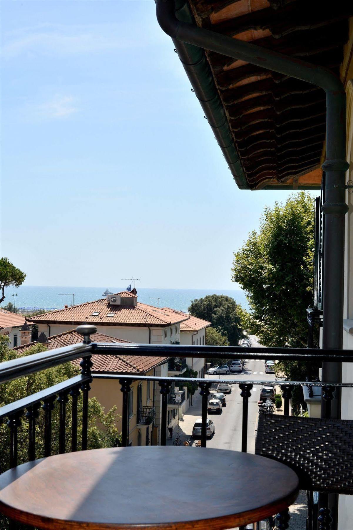 Hotel Goya Forte dei Marmi Exterior foto